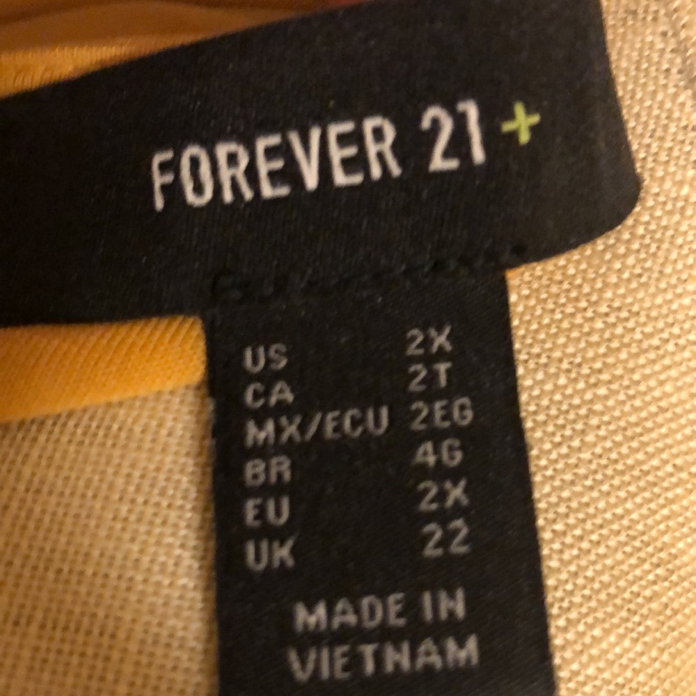 Forever 21 Faux Wrap Dress - Picture 5 of 8